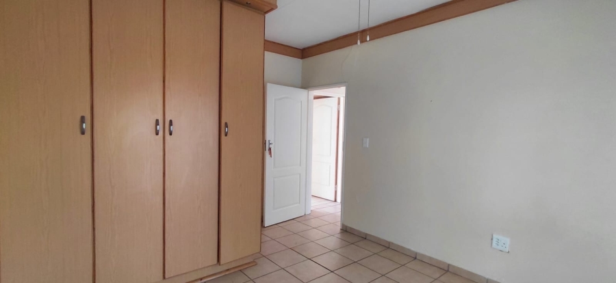 2 Bedroom Property for Sale in Wilkoppies North West